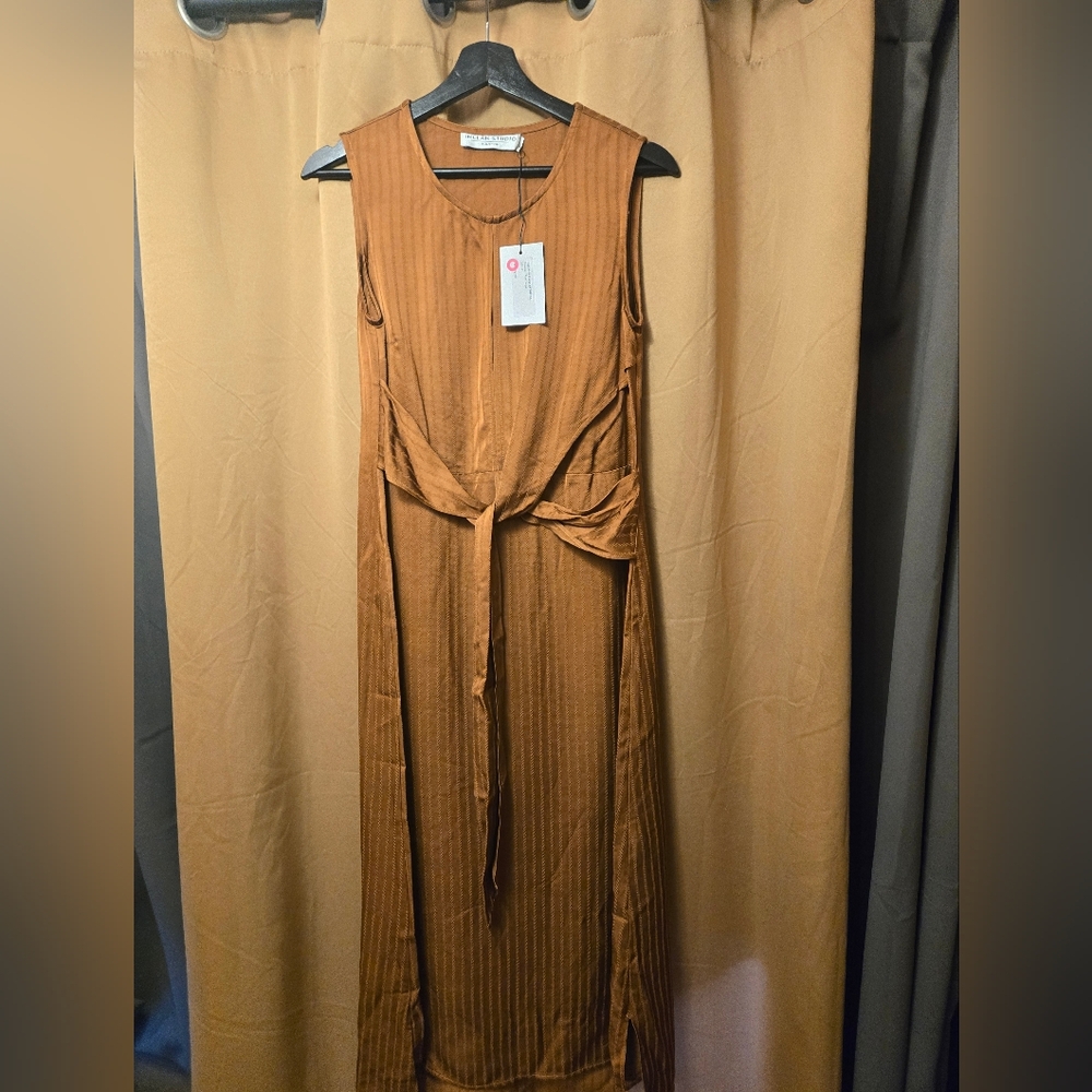 New Inclan Studios Size Medium Easton Dress
